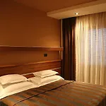 Szálloda Plaza 4*