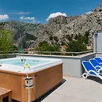 Plaza Szálloda 4*