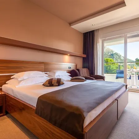 Plaza Szálloda 4*