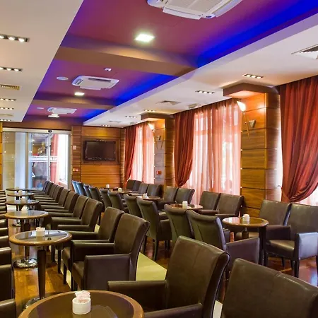 Plaza 4* Omiš