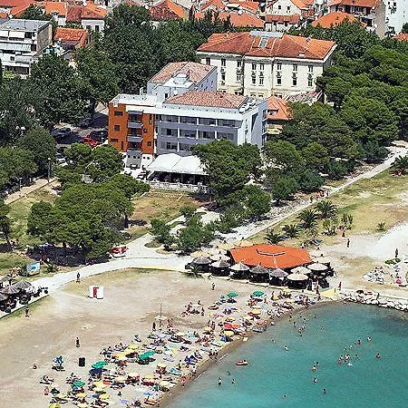 Plaza 4* Omiš