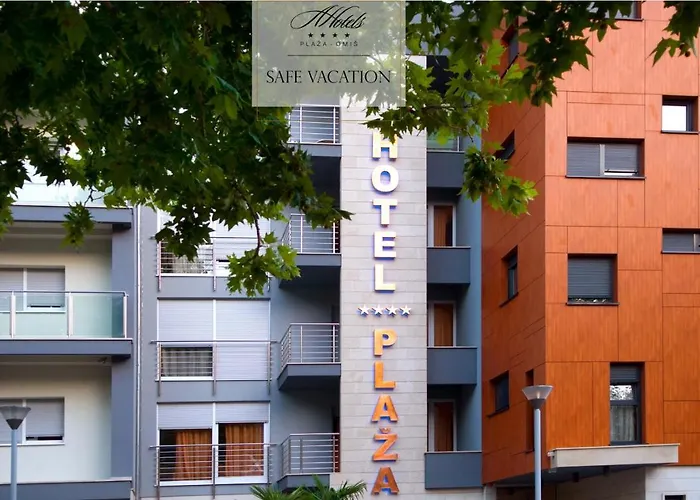 Plaza Hotel 4*