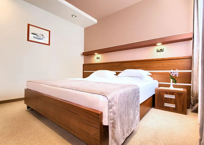 Ξενοδοχείο Plaza