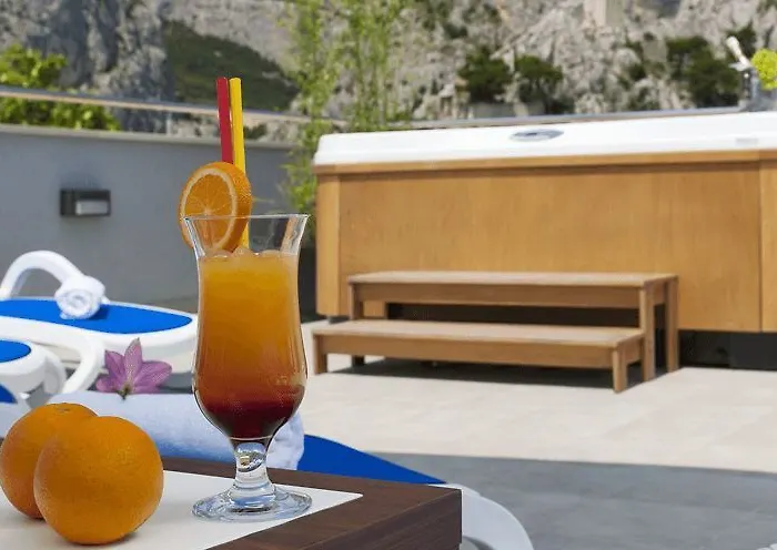 Plaza Ξενοδοχείο Omiš